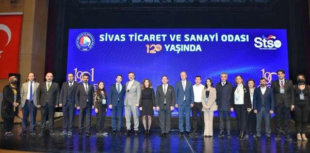 Sivas'ın ihracat ve vergi yıldızları, duayen işinsanları ödüllendirildi