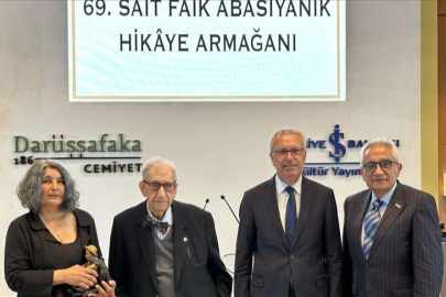 Sait Faik Abasıyanık ödülü Ayşegül Devecioğlu'na verildi