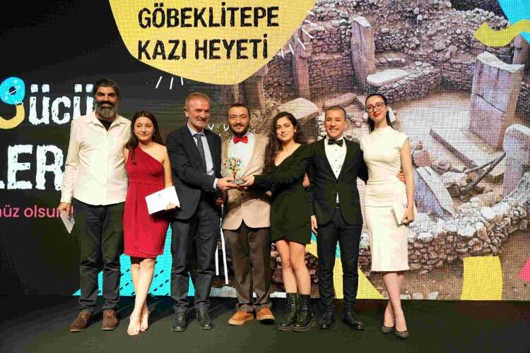 Saygı Ödülü: Göbeklitepe Kazı Heyeti