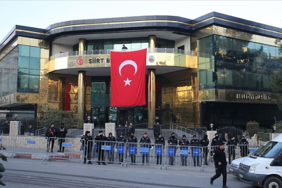 Siirt Belediye Başkanı Sofya Alağaş görevden uzaklaştırıldı