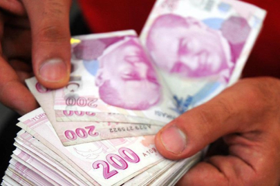 2025 yılı emekli bayram ikramiyesi 4 bin lira oldu