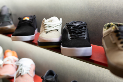 New Balance, Camper ve Vans’a “domuz derisi” cezası